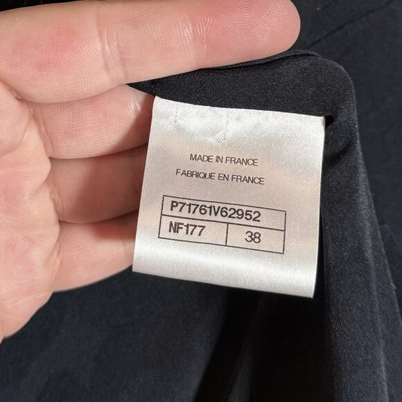 Chanel FW 2021 Black Fantasy Tweed Blue Metallic Long Jacket - Picture 13 of 14